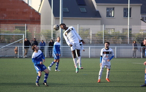 L'équipe  B  s'offre le leader et la  D  sa première victoire