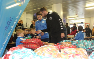 C'était Noël avant l'heure à l'école de football !