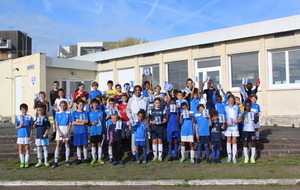 Jean-Mattéo BAHOYA rend visite au stage de foot