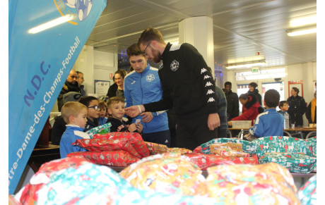 C'était Noël avant l'heure à l'école de football !