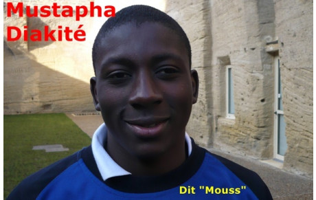 Un Jour, Un Bleu - Mustapha Diakité