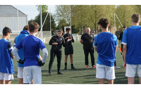Nos arbitres à la rencontre des joueurs du club