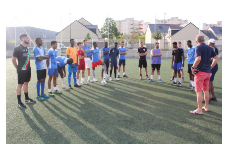 Seniors : les terrains reprennent vie
